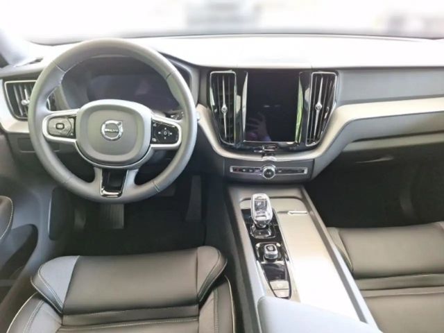 Volvo XC60 Dark Plus