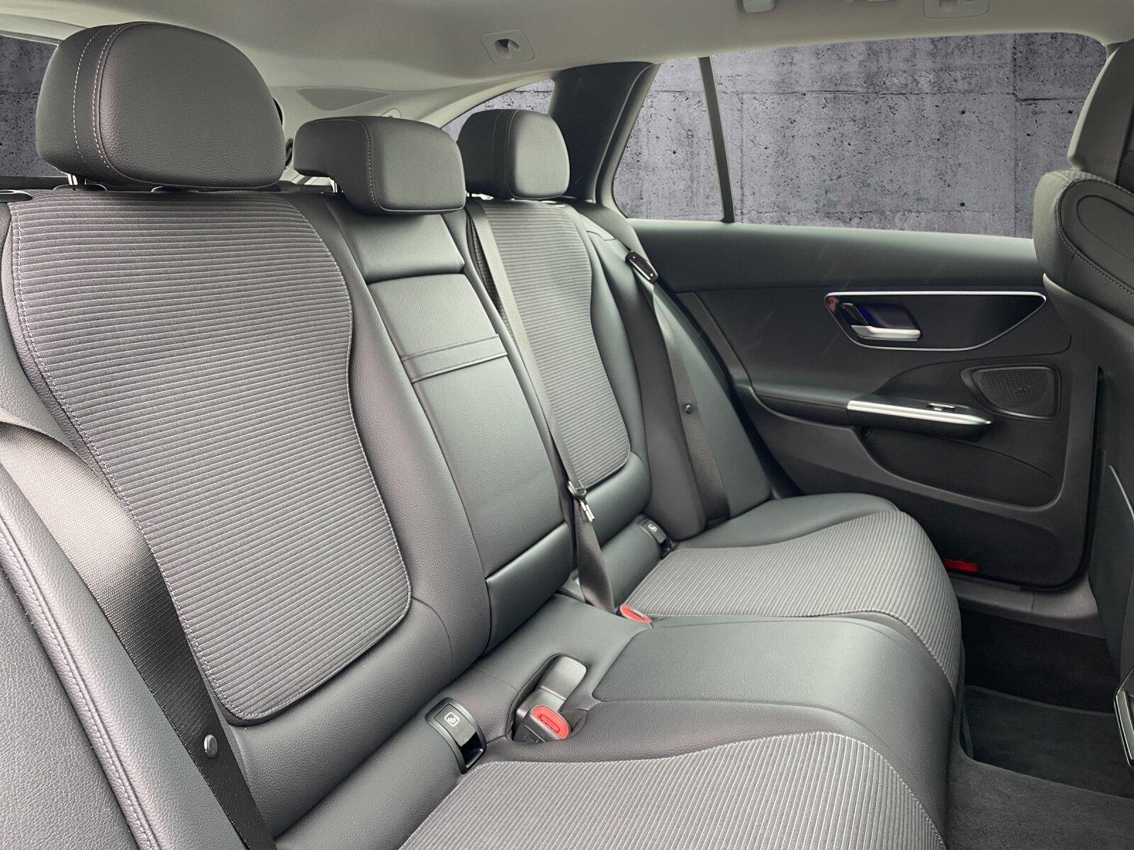 Mercedes-Benz C 180 AVANTGARDE Estate