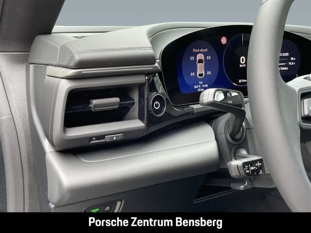 Porsche Macan Electric