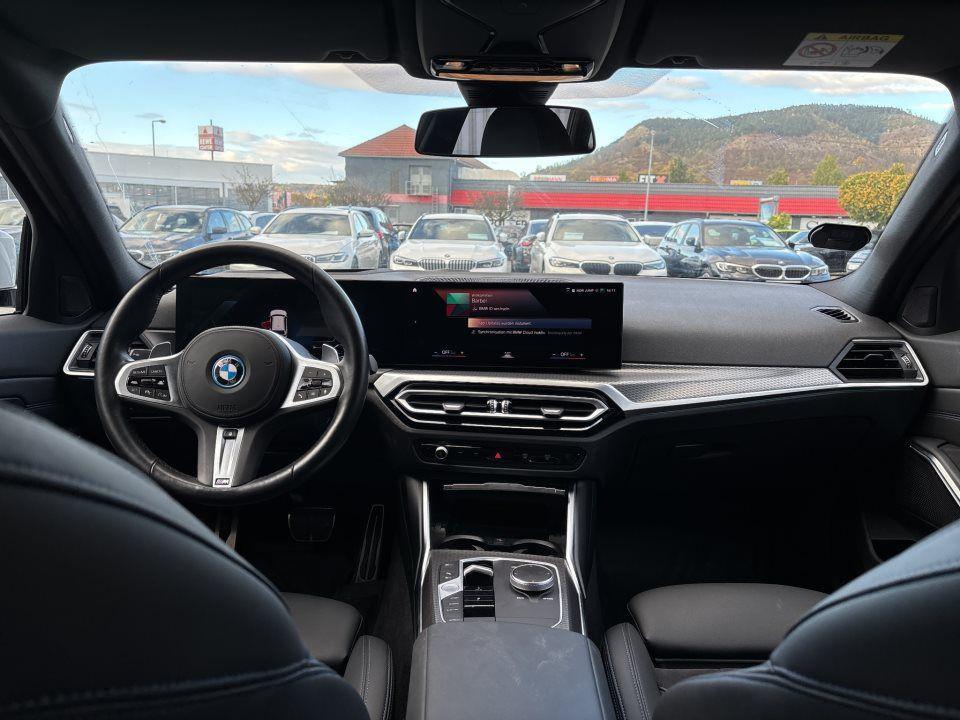 BMW 330 330e Touring xDrive
