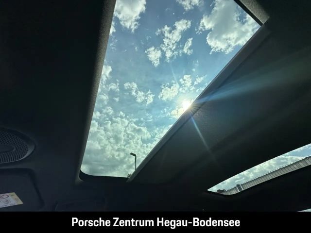 Porsche Panamera 4 E-Hybrid