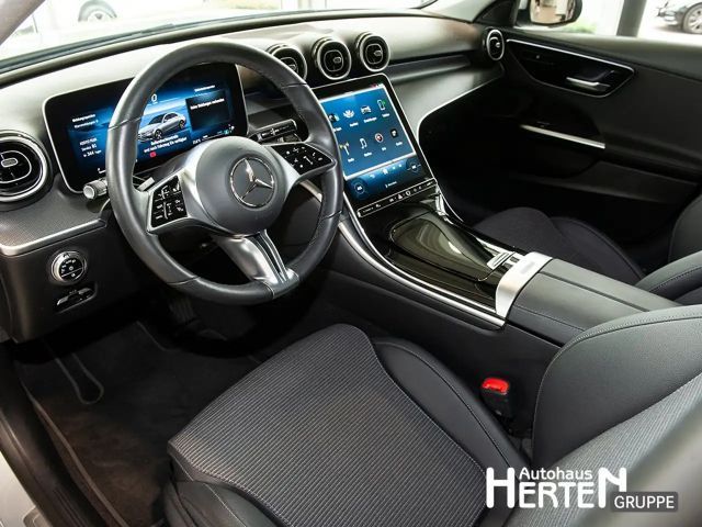 Mercedes-Benz C 180 AVANTGARDE Sedan