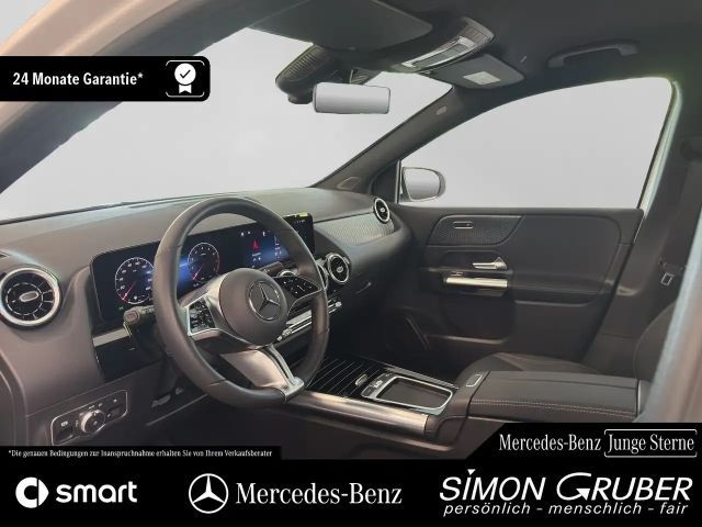 Mercedes-Benz B 180 Progressive Sedan