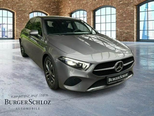 Mercedes-Benz A 200 A 200 d