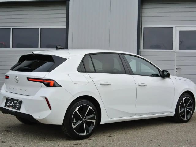 Opel Astra 1.2 Turbo Edition Turbo