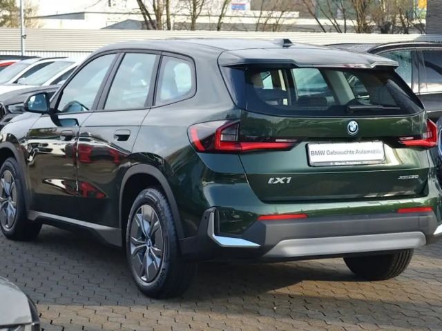 BMW iX1 xDrive30