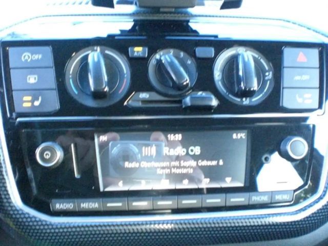 Volkswagen up! Move Move up!