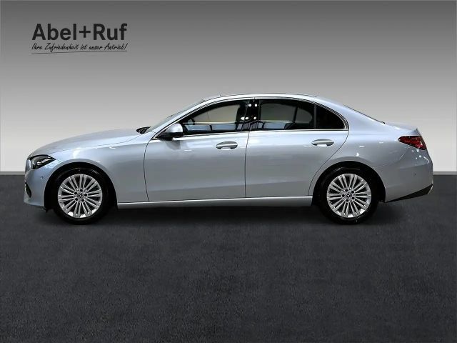 Mercedes-Benz C 180 AVANTGARDE Sedan