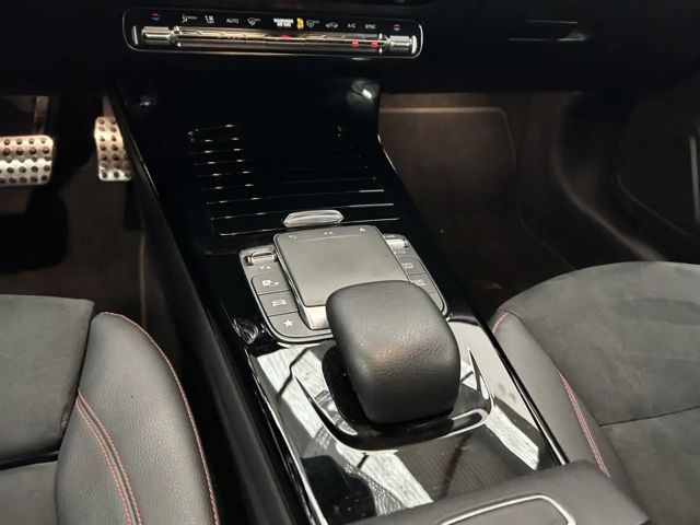 Mercedes-Benz CLA 180 AMG Line Shooting Brake