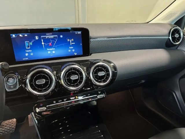 Mercedes-Benz A 180 Progressive