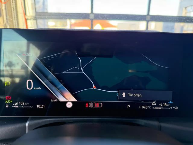 BMW 320 320e M-Sport Sedan