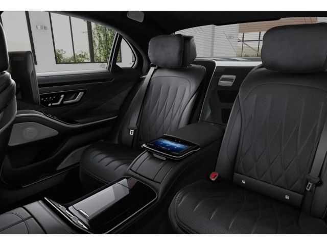 Mercedes-Benz AMG S S 63 AMG Sedan