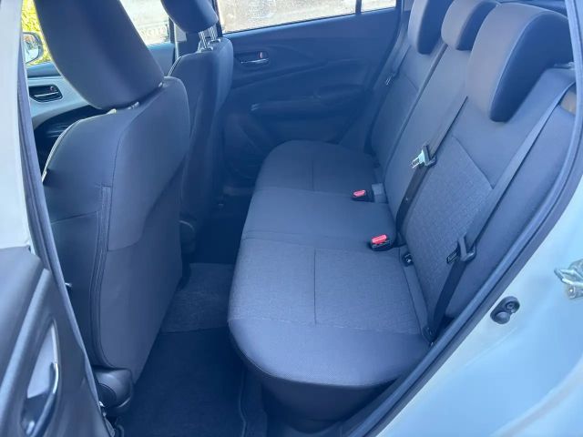 Suzuki Swift AllGrip Flash Hybrid