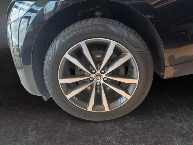 Jaguar F-Pace AWD D200 R-Dynamic