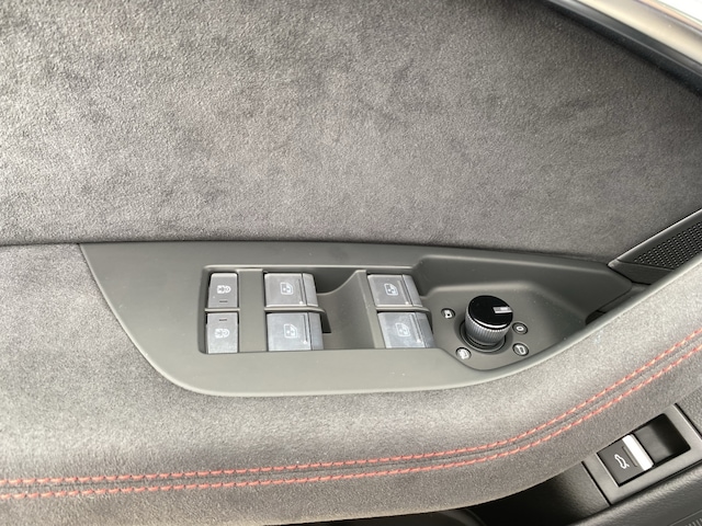 Audi A6 e-tron Avant Performance Quattro