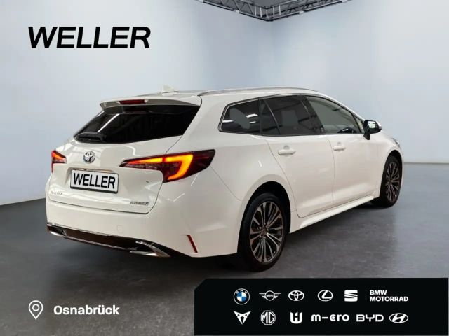 Toyota Corolla Hybride Team D