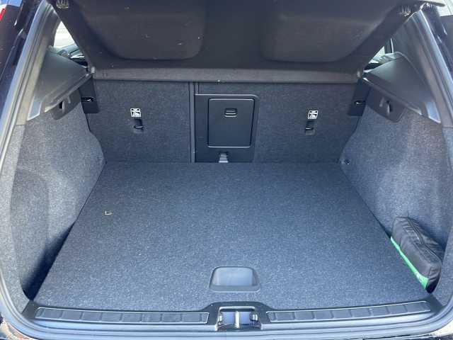 Volvo XC40 XC40 Navi LED Klima Standhzg Einparkhilfe el. Fenster