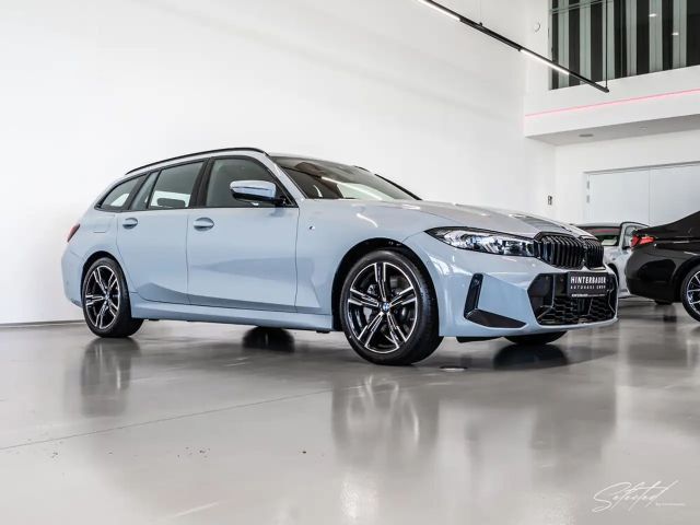 BMW 330 330i M-Sport Touring xDrive