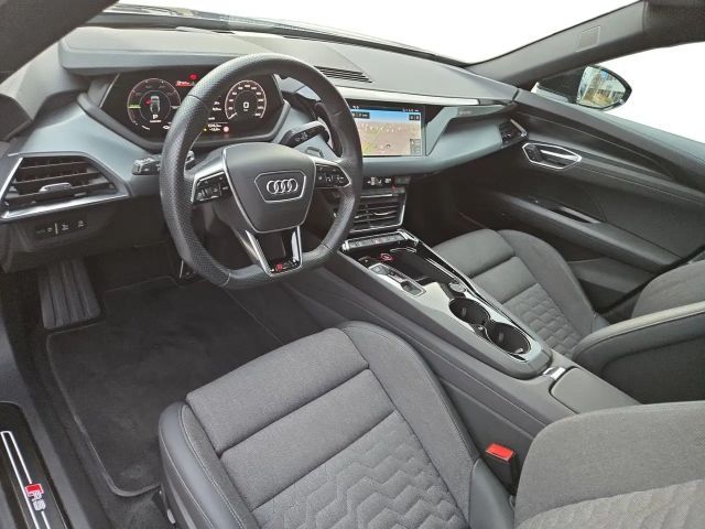 Audi RS e-tron GT KAM/HUD/2xPDC/MATRIX/NAVI/SHZ