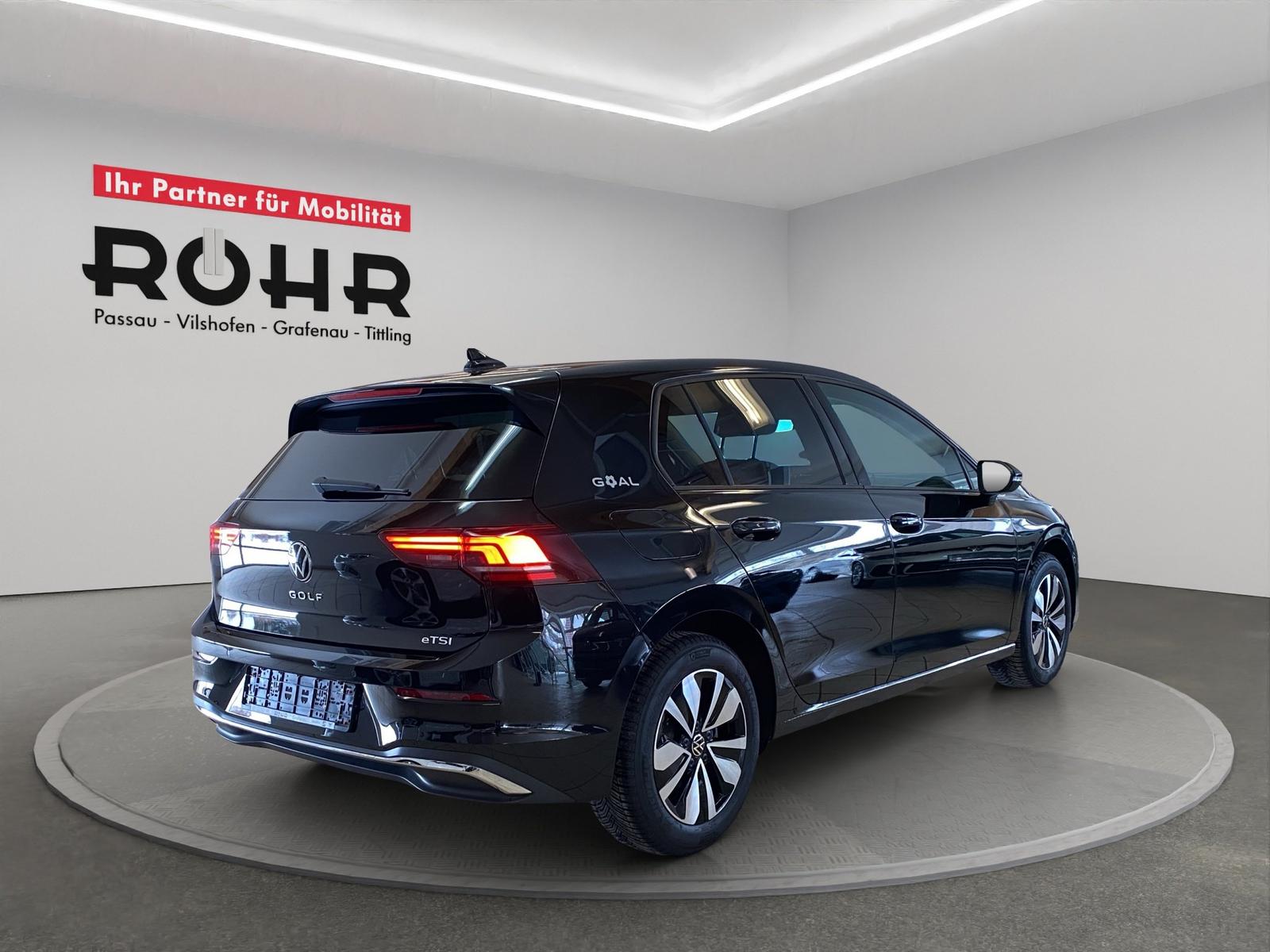 Volkswagen Golf 1.5 eTSI BMT DSG Golf VIII Life