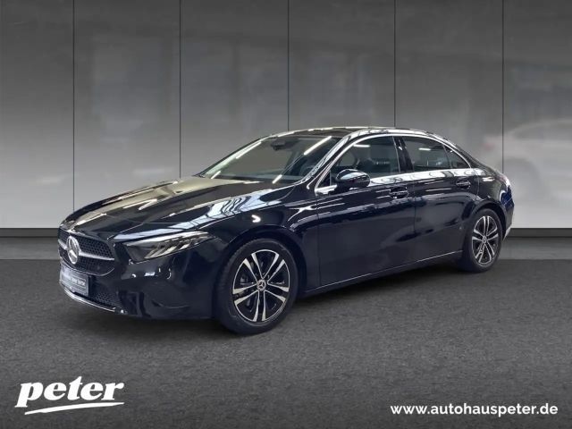 Mercedes-Benz A 200 A 200 d Progressive