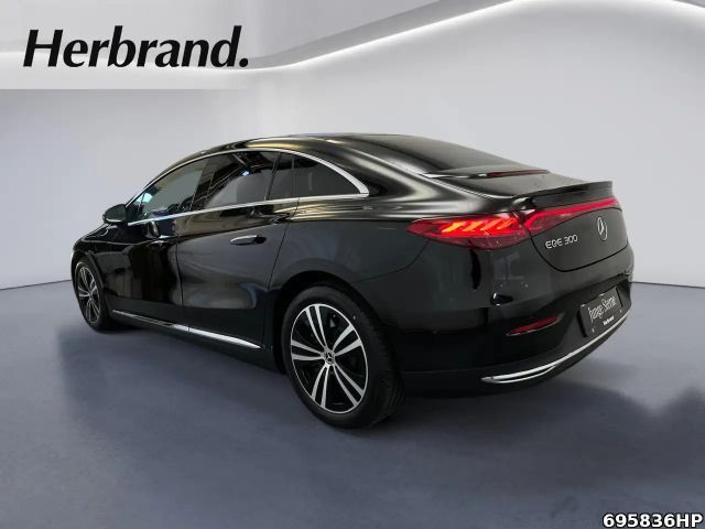 Mercedes-Benz EQE 300 Electric Art Sedan