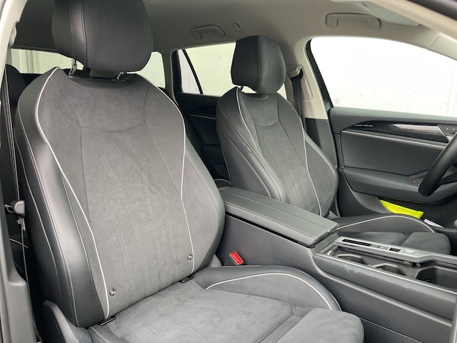 Volkswagen Passat 1.5 eTSI Business DSG