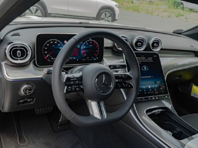 Mercedes-Benz C 200 AMG Line Sedan