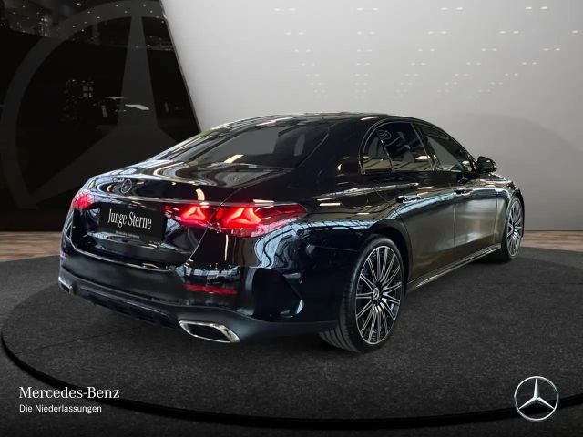 Mercedes-Benz E 200 AMG Line Sedan