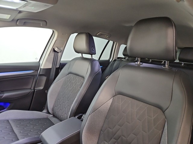 Volkswagen Golf 1.5 eTSI DSG Golf VIII Variant