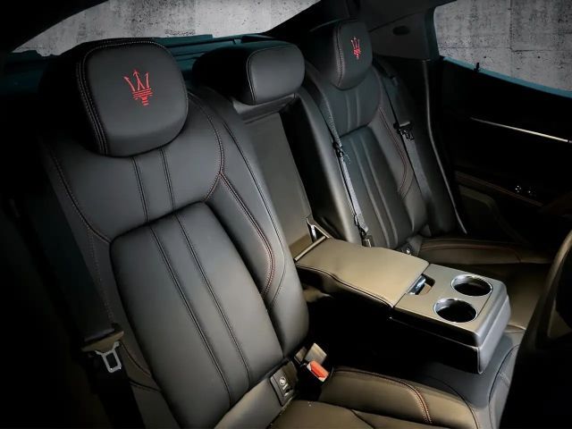 Maserati Ghibli GranSport