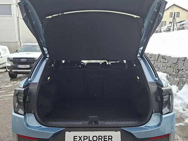 Ford Explorer AWD EV Premium