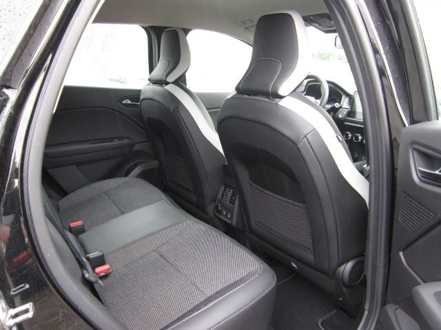 Renault Captur EDC Intens TCe 140