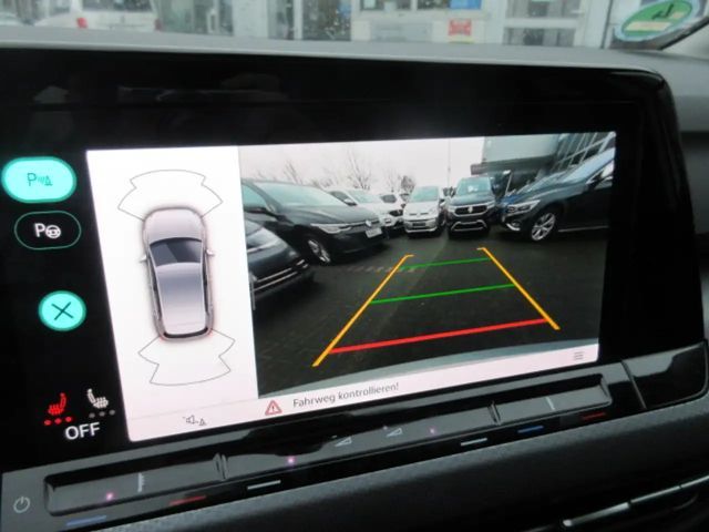 Volkswagen Golf 1.5 eTSI DSG IQ.Drive