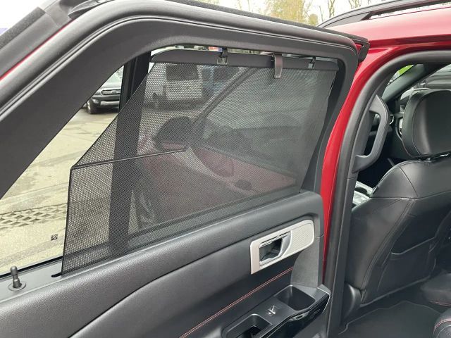 Ford Explorer ST Line