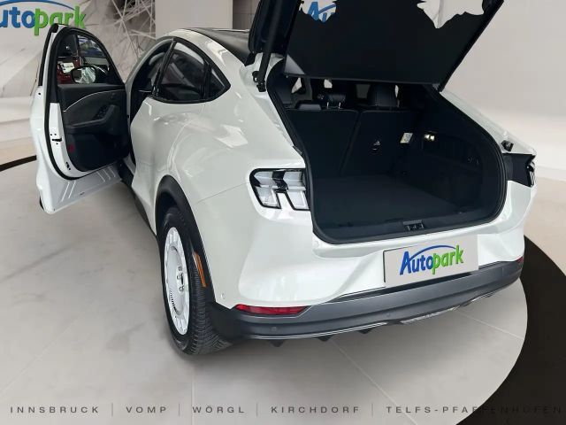 Ford Mustang Mach-E AWD GT