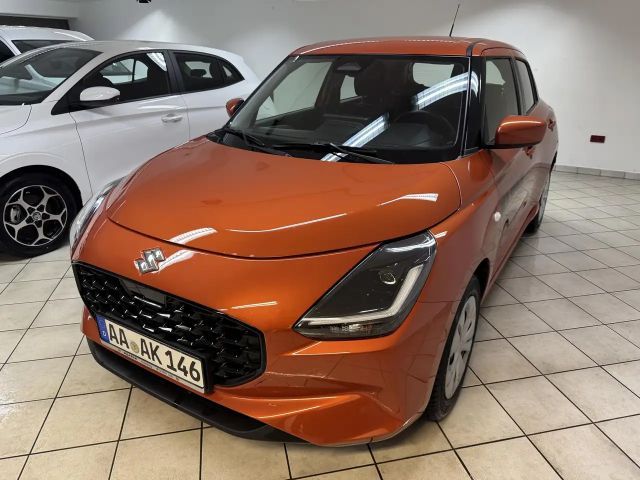 Suzuki Swift Club Hybrid