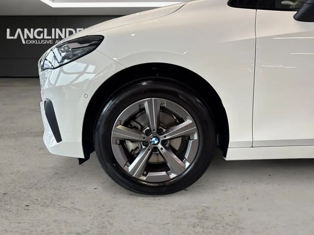 BMW 220 220i Active Tourer