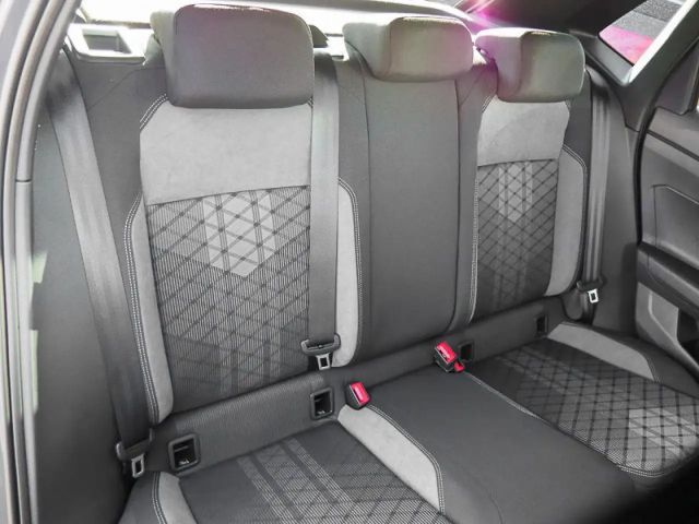 Volkswagen Polo 1.0 TSI DSG IQ.Drive R-Line