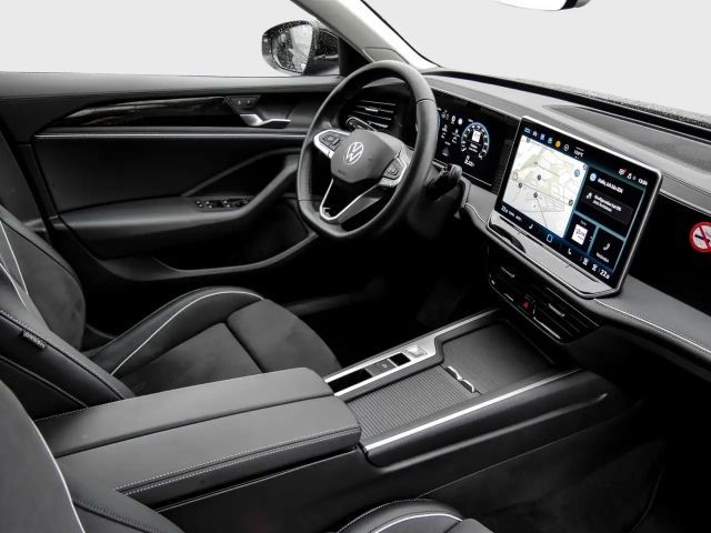 Volkswagen Passat 1.5 eTSI Business DSG Variant