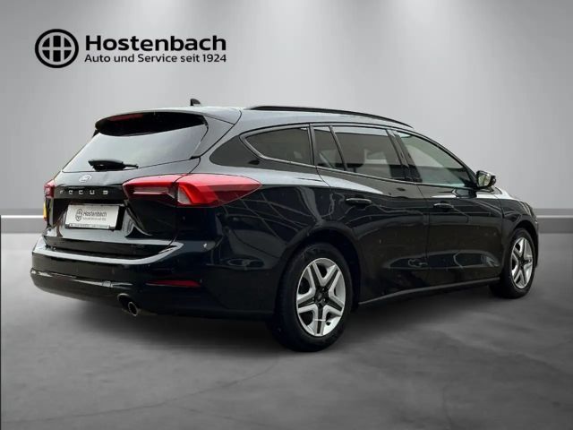 Ford Focus Cool & Connect EcoBoost Wagon