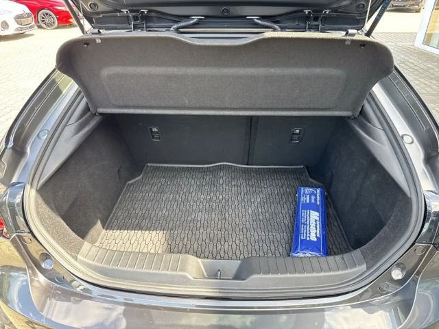 Mazda 3 Homura SkyActiv e-Skyactiv