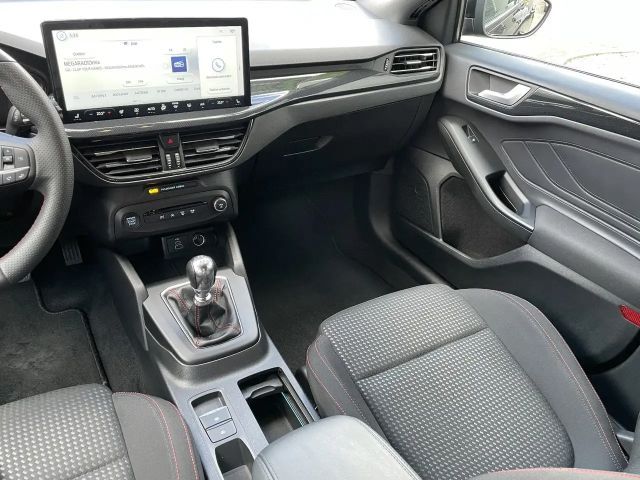 Ford Focus ST Line Wagon