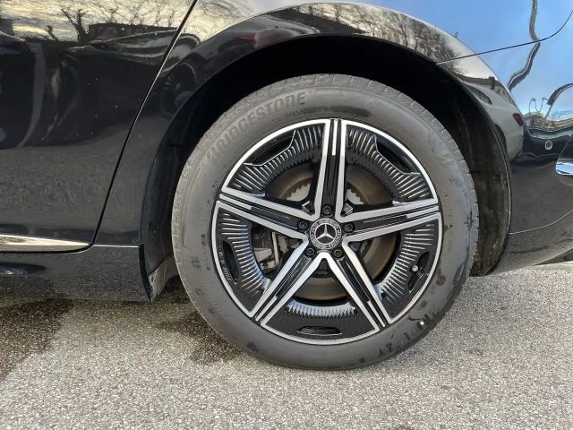 Mercedes-Benz EQE 300 AMG Line Sedan