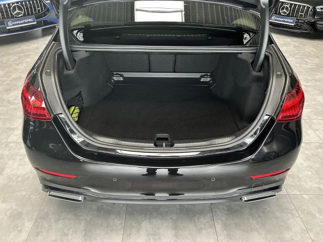 Mercedes-Benz C 300 AMG Line C 300 d Sedan