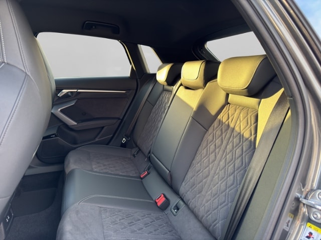 Audi A3 35 TFSI S-Line S-Tronic Sportback