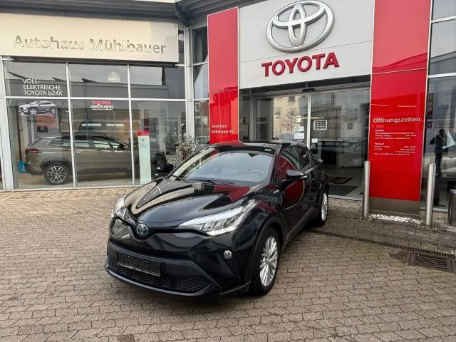 Toyota C-HR Hybride Team D