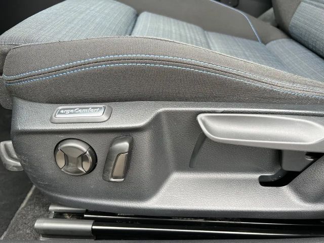 Volkswagen Passat DSG GTE Variant