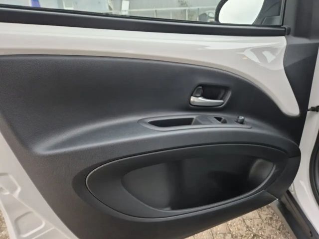 Toyota Aygo X Hatchback Play