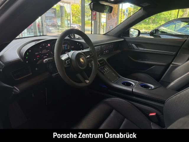 Porsche Taycan S Turbo